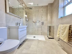 Photo 23- click for photo gallery